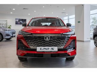 2026 Changan UNI-S I, красный, 3200831 рублей, вид 2