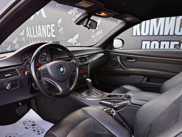 2010 BMW 3 серии 328i V (E90/E91/E92/E93) Рестайлинг, красный - вид 9