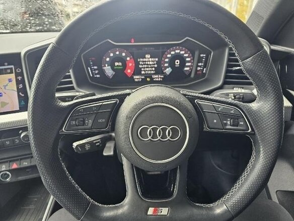 2022 Audi A1 35 TFSI II (GB), чёрный, 1550084 рублей - вид 11