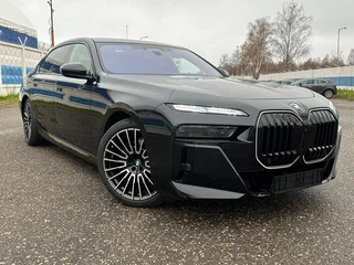 2025 BMW 7 серии 740d xDrive VII (G70), чёрный, 14990000 рублей, вид 4