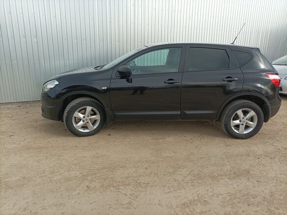 2010 Nissan Qashqai I Рестайлинг, чёрный, 1280000 рублей - вид 4