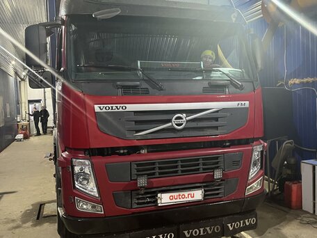 2012 Volvo FM, красный, 4450000 рублей, вид 3