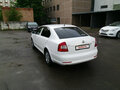 2013 Skoda Octavia II (A5) Рестайлинг, белый - вид 5