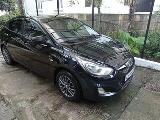 2012 Hyundai Solaris I, чёрный, 950000 рублей, вид 3
