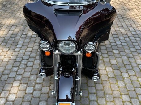 2014 Harley-Davidson Tri Glide, чёрный, 2900000 рублей, вид 4