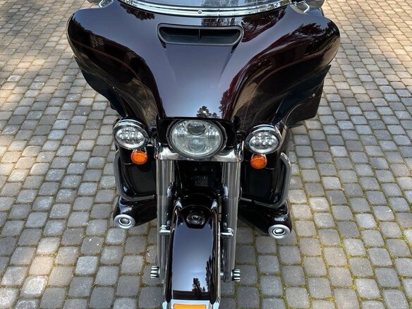 2014 Harley-Davidson Tri Glide, чёрный, 2900000 рублей - вид 3