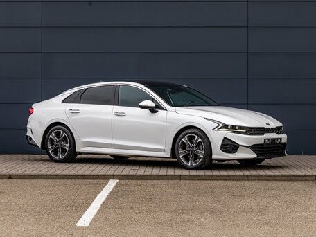 2021 Kia K5 III, белый, 2055000 рублей, вид 3