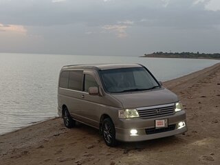 2001 Honda Stepwgn II, серый, 900000 рублей, вид 4