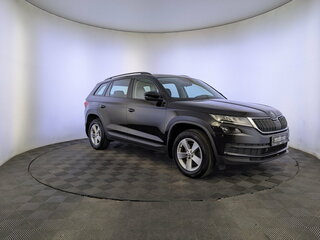 2021 Skoda Kodiaq I, чёрный, 2750000 рублей, вид 3