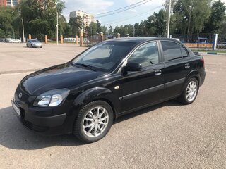 2005 Kia Rio II, чёрный, 425000 рублей, вид 1