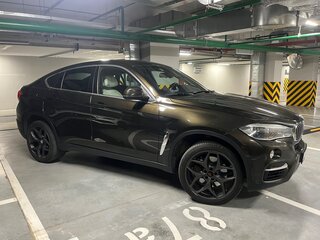 2015 BMW X6 50i II (F16), коричневый, 3000000 рублей, вид 3