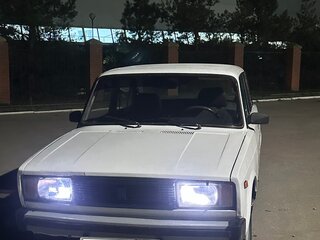 1997 Lada (ВАЗ) 2105, белый, 95000 рублей, вид 1