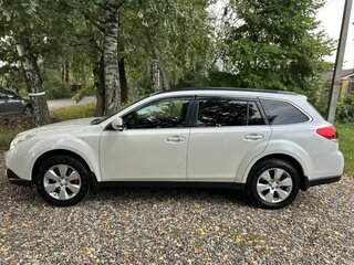 2011 Subaru Outback IV, белый, 1550000 рублей, вид 5