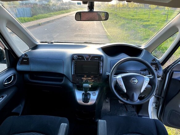 2010 Nissan Serena IV (C26), белый, 1500000 рублей - вид 18