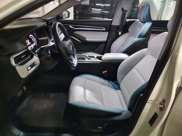 2023 Geely Emgrand II, белый, 1600000 рублей - вид 12