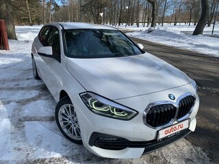 2020 BMW 1 серии 118i III (F40), белый, 2802720 рублей, вид 1