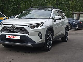 2020 Toyota RAV4 V (XA50), белый, 3300000 рублей, вид 1