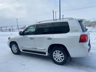 2014 Toyota Land Cruiser 200 Series Рестайлинг 1, белый, 4500000 рублей, вид 5