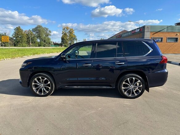2016 Lexus LX 450d III Рестайлинг 2, синий, 7700000 рублей - вид 1