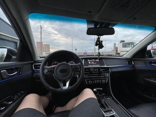 2017 Kia Optima IV, чёрный, 1950000 рублей, вид 4