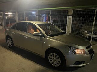 2011 Chevrolet Cruze I, бежевый, 1100000 рублей, вид 2