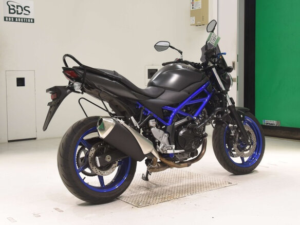 2023 Suzuki SV 650, чёрный, 700000 рублей - вид 4