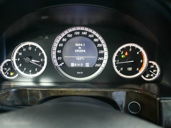 2009 Mercedes-Benz E-Класс 220 5G-Tronic IV (W212, S212, C207), чёрный - вид 9
