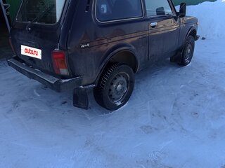 2005 Lada (ВАЗ) 2121 (4x4) I Рестайлинг, фиолетовый, 300000 рублей, вид 2