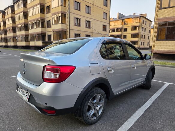 2021 Renault Logan Stepway II Рестайлинг, серый, 1500000 рублей - вид 11