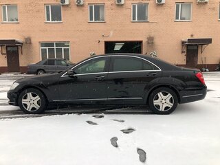 2008 Mercedes-Benz S-Класс 600 Long V (W221), чёрный, 5800000 рублей, вид 4