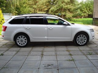 2013 Skoda Octavia III (A7), белый, 1415000 рублей, вид 2