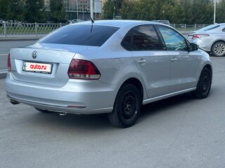 2016 Volkswagen Polo V Рестайлинг, серебристый, 595000 рублей, вид 5