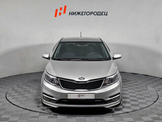 2015 Kia Rio III Рестайлинг, серебристый, 979000 рублей, вид 2