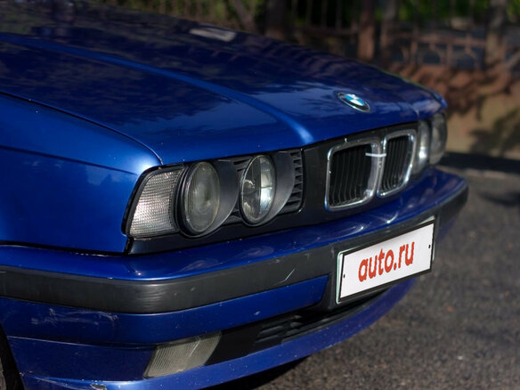 1995 BMW 5 серии 520i III (E34), синий - вид 15