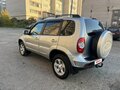 2014 Chevrolet Niva I Рестайлинг, серебристый, 678000 рублей - вид 2