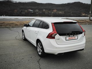 2015 Volvo V60 I Рестайлинг, белый, 1630000 рублей, вид 4