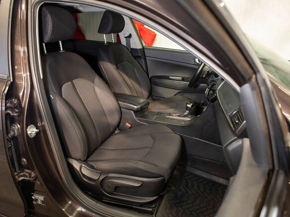 2016 Kia Optima IV, коричневый, 1785000 рублей - вид 30