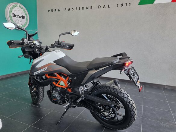 2023 KTM 390 Adventure, чёрный - вид 7