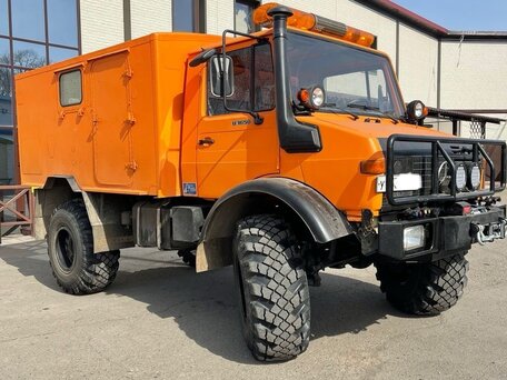 2000 Mercedes-Benz Unimog, оранжевый, 12000000 рублей, вид 4