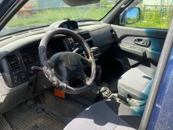 2002 Mitsubishi L200 III, синий, 450000 рублей - вид 1