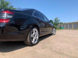 2006 Mercedes-Benz S-Класс 420 V (W221), чёрный, 1400000 рублей, вид 5
