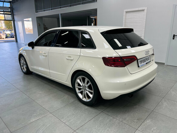 2015 Audi A3 III (8V), белый, 1070000 рублей - вид 3