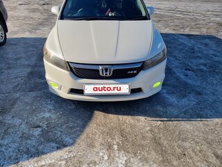 2009 Honda Stream II Рестайлинг, белый, 1150000 рублей, вид 2