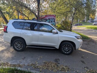 2018 Toyota Land Cruiser Prado 150 Series Рестайлинг 2, белый, 5400000 рублей, вид 5
