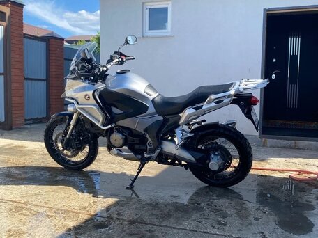 2012 Honda VFR 1200X (Crosstourer), серебристый, 900000 рублей, вид 2