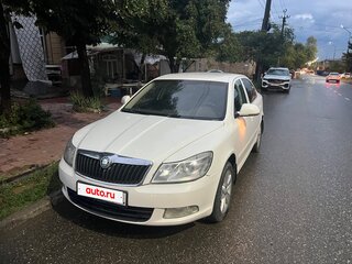 2012 Skoda Octavia II (A5) Рестайлинг, белый, 790000 рублей, вид 5