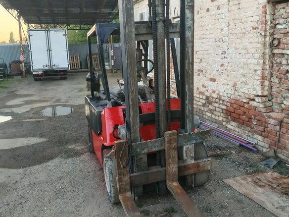2000 Balkancar Рекорд 4, красный, 245000 рублей - вид 2