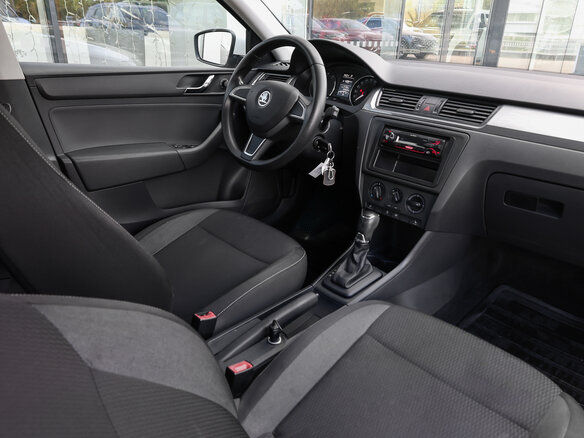 2014 Skoda Rapid I, белый, 898000 рублей - вид 9