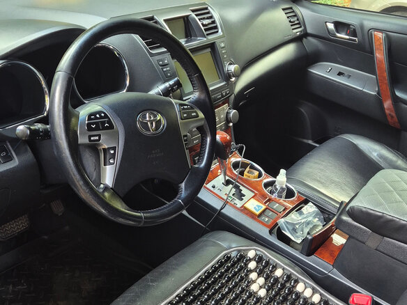 2013 Toyota Highlander II (XU40) Рестайлинг, серебристый - вид 7