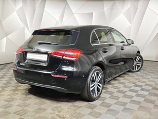 2019 Mercedes-Benz A-Класс 200 IV (W177), чёрный, 1997000 рублей, вид 2
